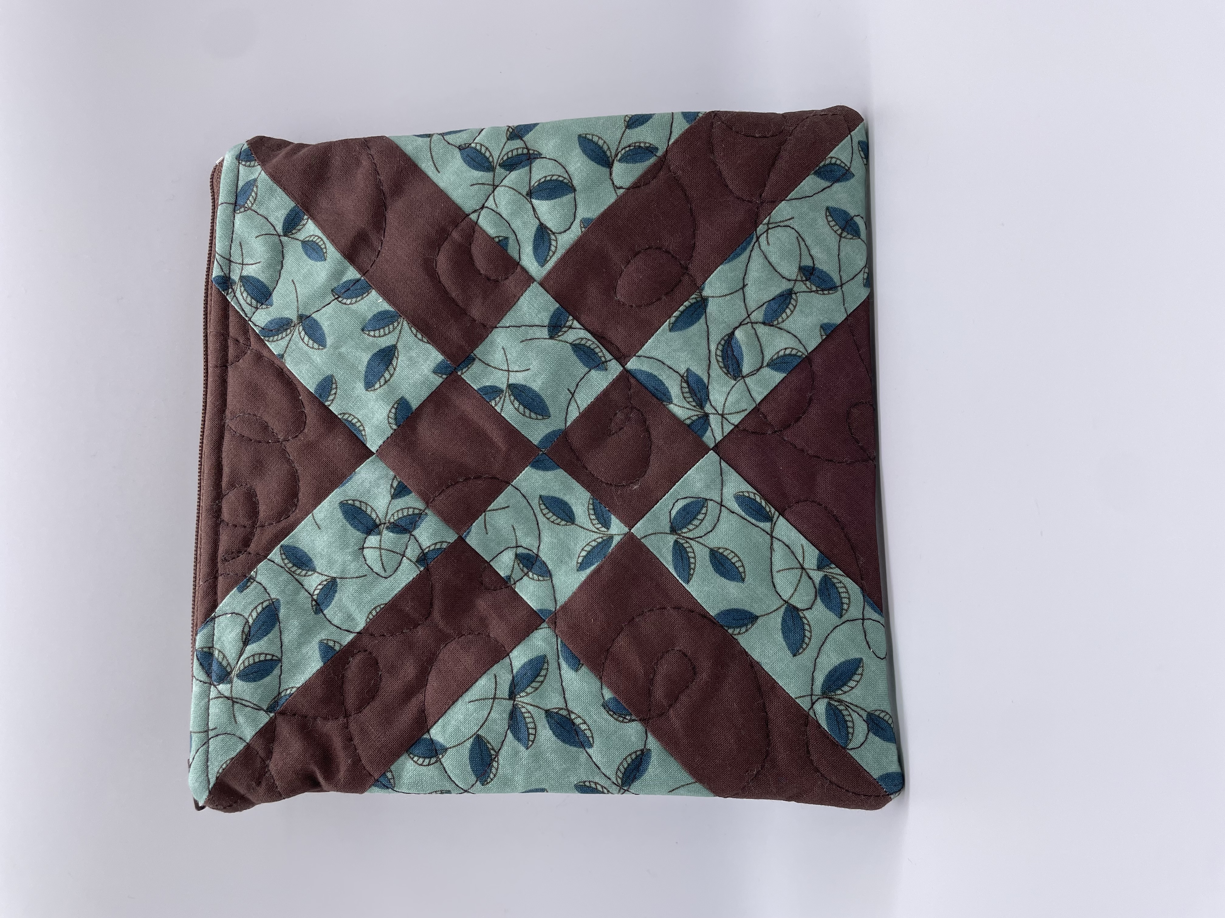 Crossroads Pouch Blue 2